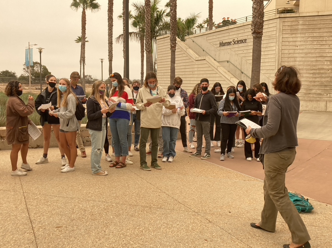 ELI class outside of the Marine Science Building